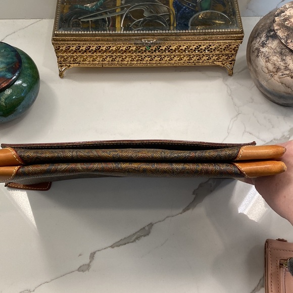 Carlo Rino - Paisley Print Large Leather Clutch, Brown Leather Accents - EUC - Picture 12 of 16